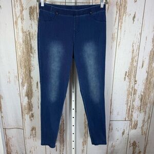 Lildy, Classic Blue Women's Jean Jeggings. Size L-XL. Excellent condition!